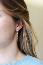 Load image into Gallery viewer, Long twinkles earrings
