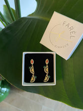 Load image into Gallery viewer, Long Lemon earrings
