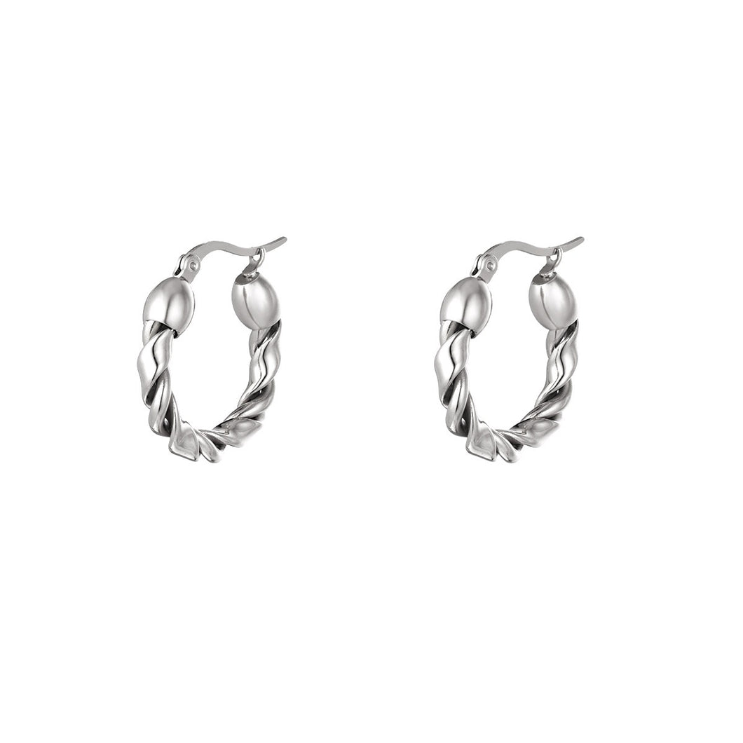 Curled hoops - 2.4cm