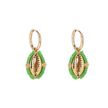 Load image into Gallery viewer, Beachy sea shell hoops
