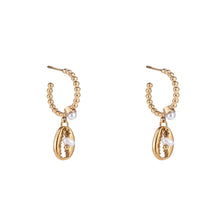 Load image into Gallery viewer, Pearl Sea Shell hoops
