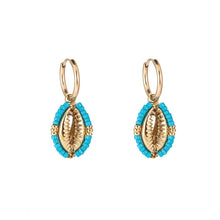 Load image into Gallery viewer, Beachy sea shell hoops
